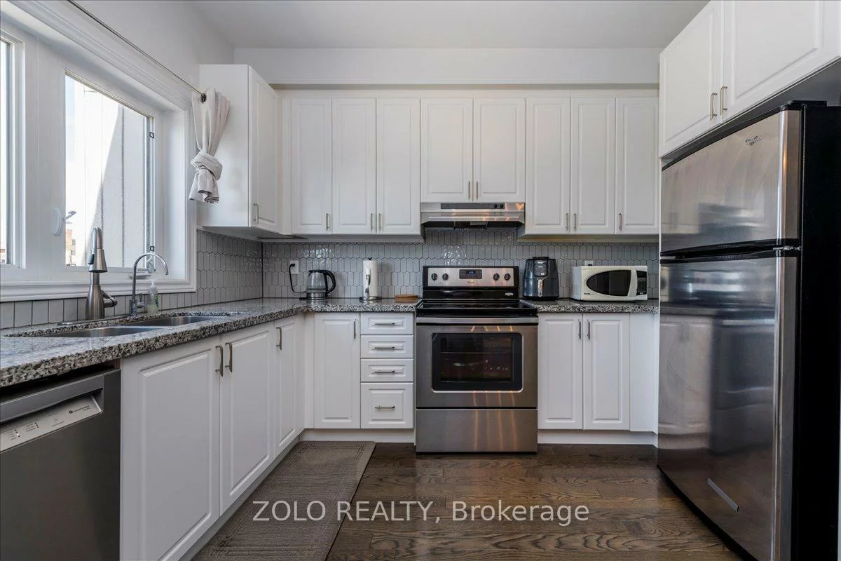 92, Pearcey, West Bayfield, Barrie