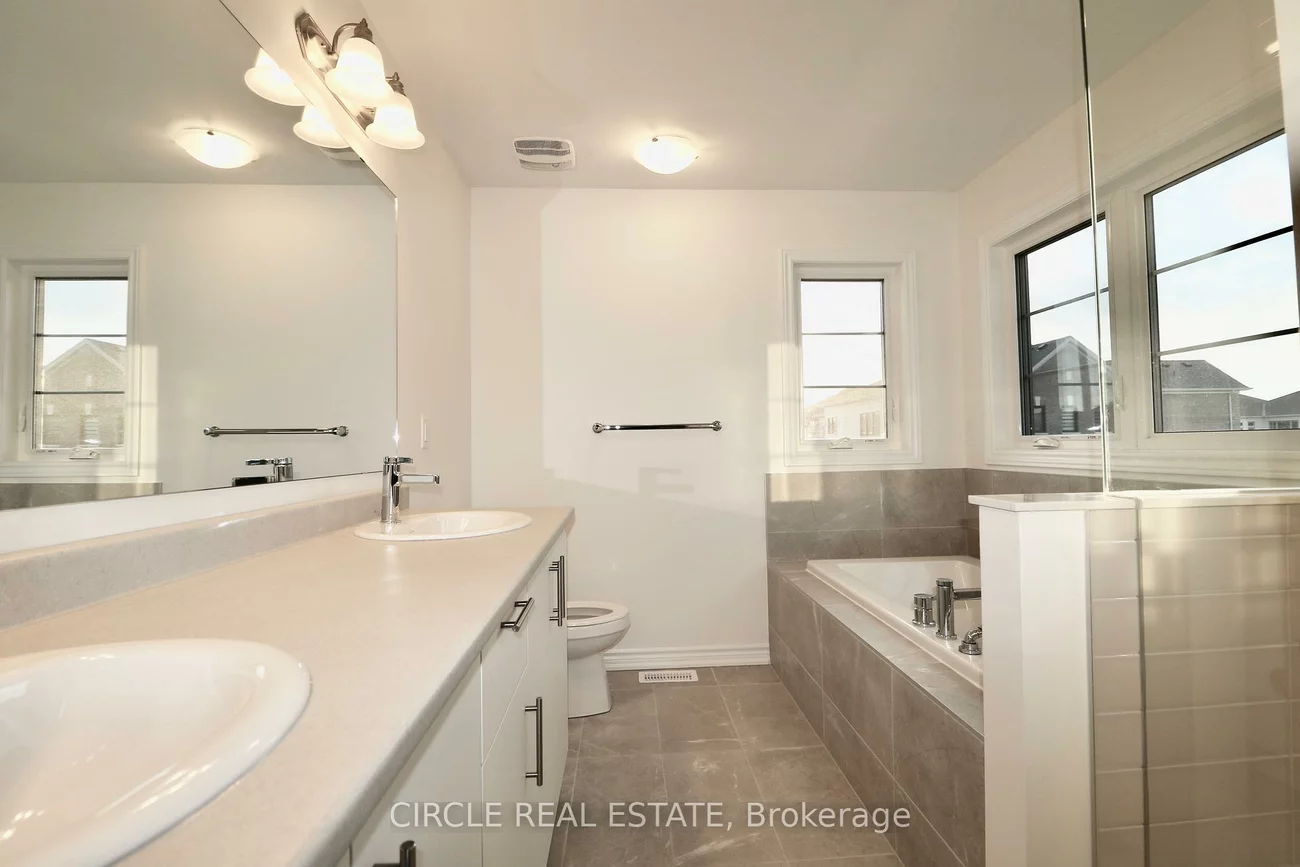 45, Gemini, Painswick South, Barrie