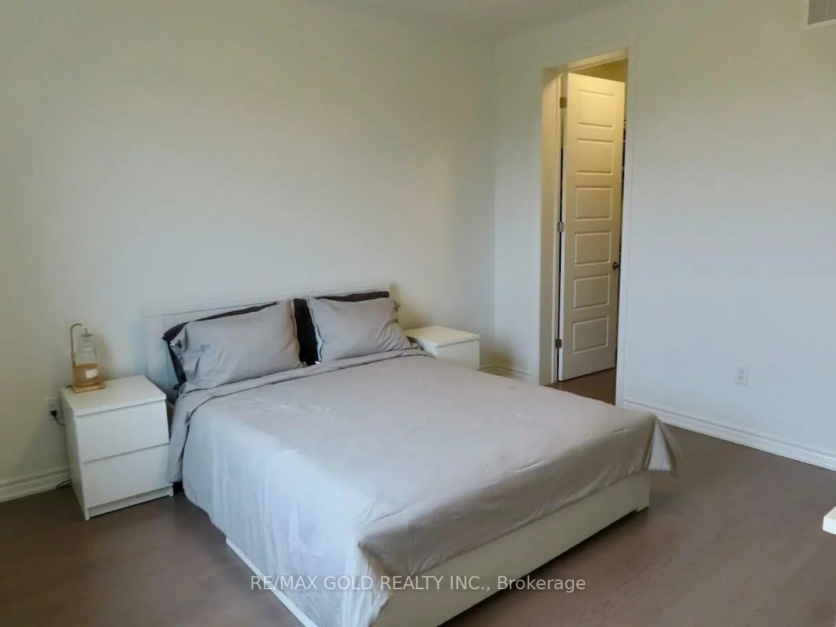 50, Yorkshire, Painswick South, Barrie