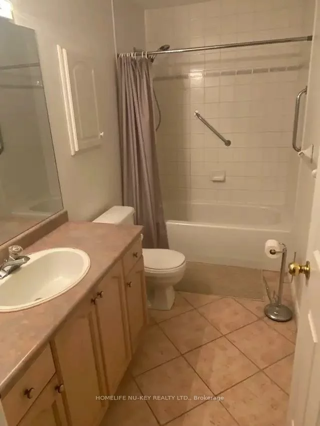 38, Castle, Sunnidale, Barrie