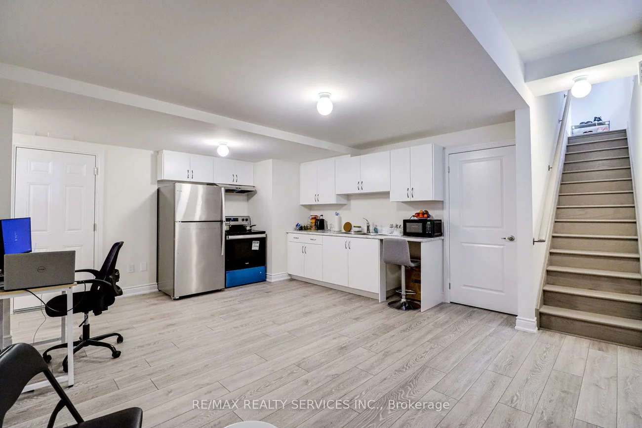 106, Nottingham, Rural Barrie Southeast, Barrie