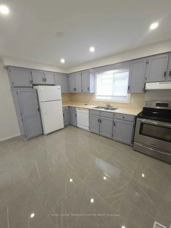 98, Buchanan, Grove East, Barrie