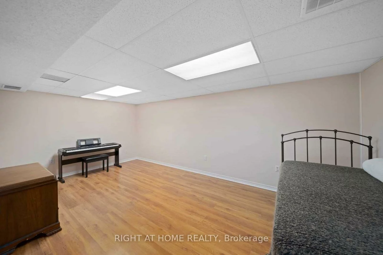 9, Ward, Painswick South, Barrie