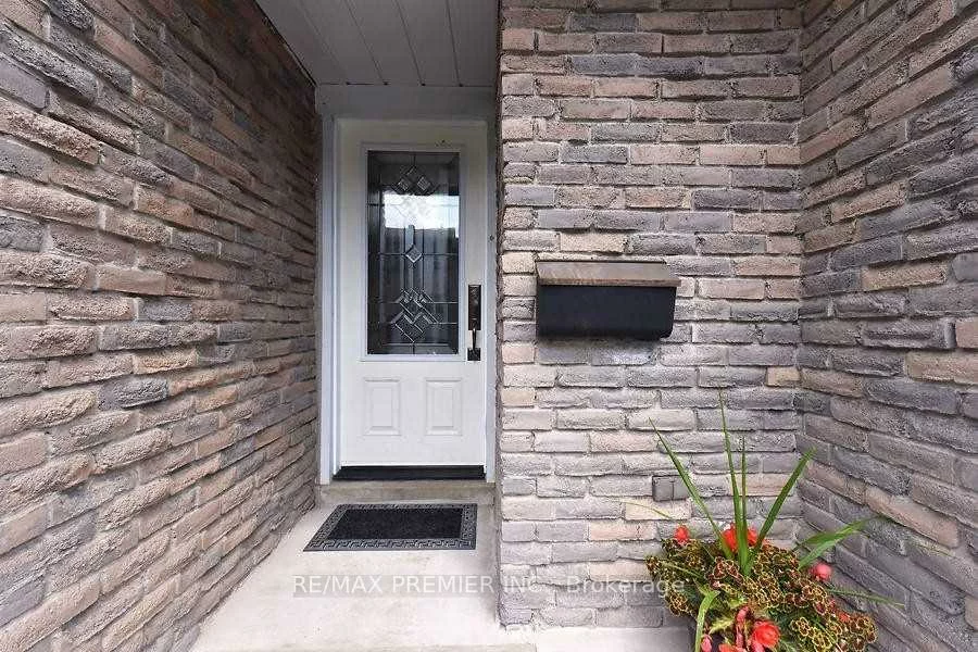 2, North, Wellington, Barrie