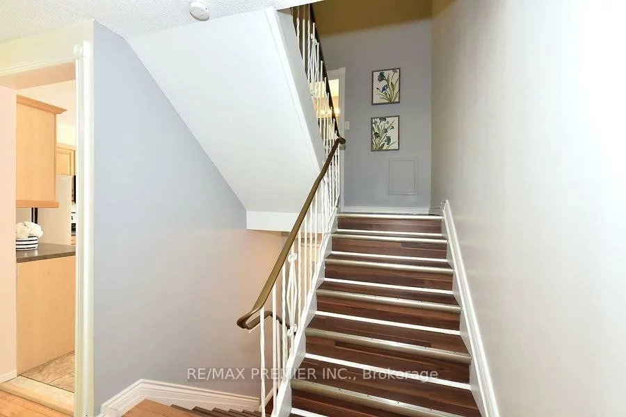 2, North, Wellington, Barrie