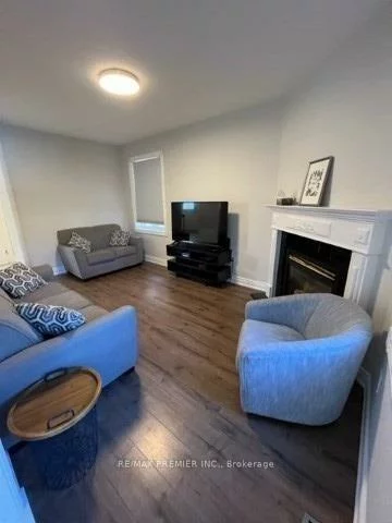 2, Grace, Painswick South, Barrie