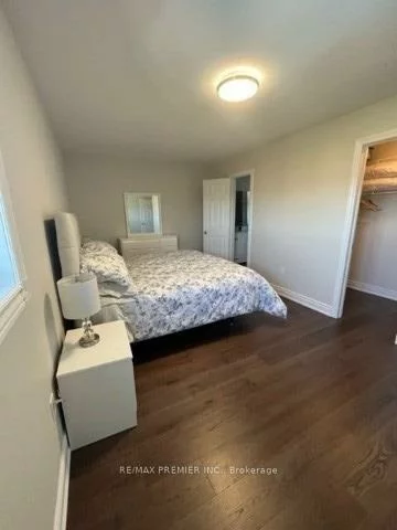 2, Grace, Painswick South, Barrie