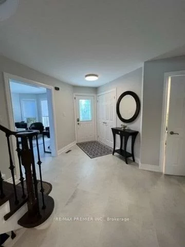 2, Grace, Painswick South, Barrie