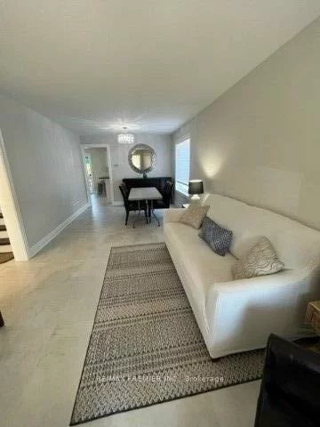 2, Grace, Painswick South, Barrie