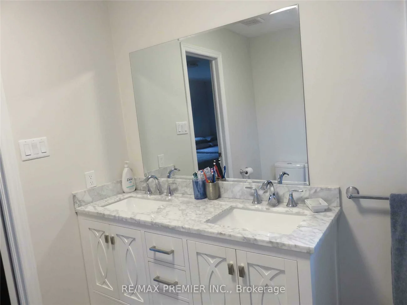 2, Grace, Painswick South, Barrie