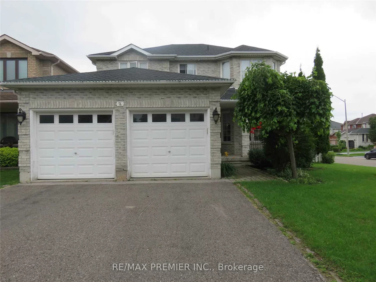 2, Grace, Painswick South, Barrie