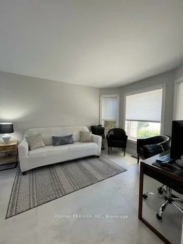 2, Grace, Painswick South, Barrie