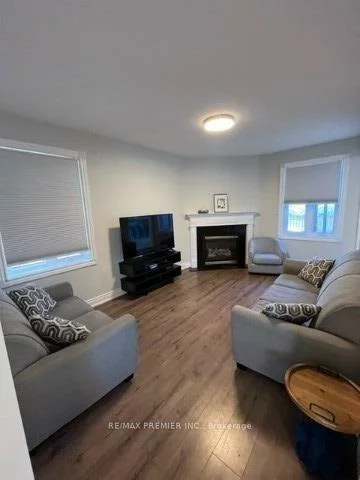 2, Grace, Painswick South, Barrie