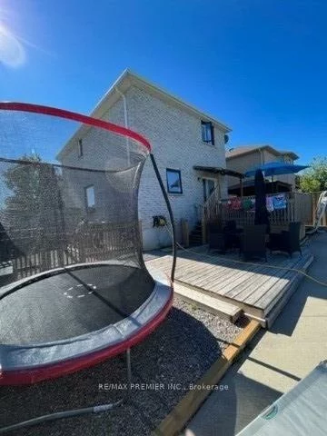 2, Grace, Painswick South, Barrie