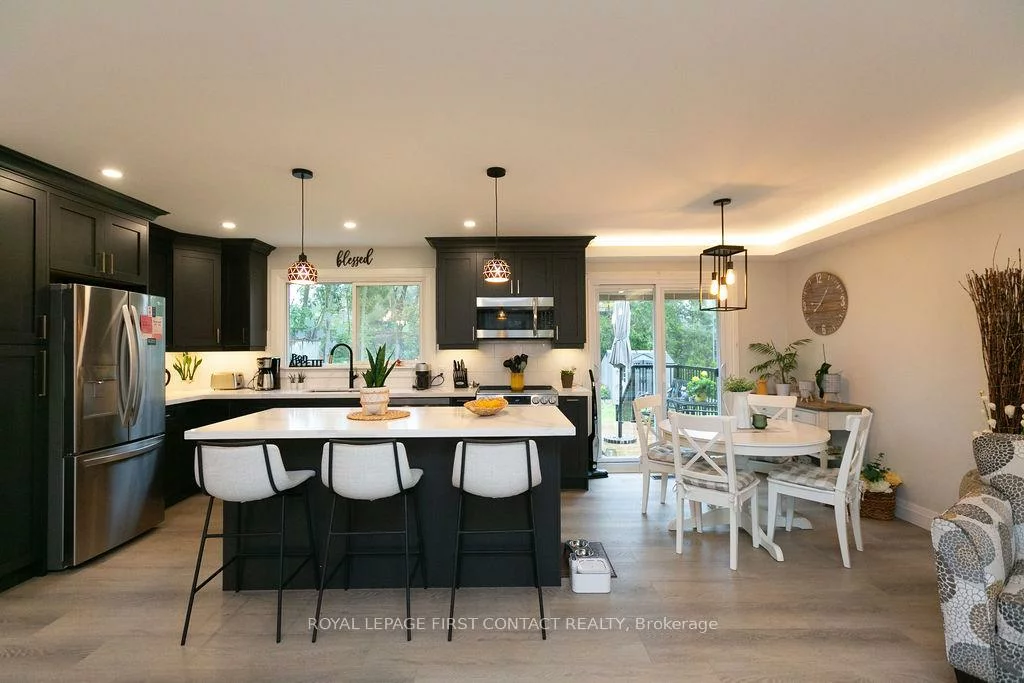 20, Ottaway, Wellington, Barrie