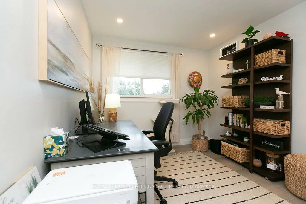 20, Ottaway, Wellington, Barrie