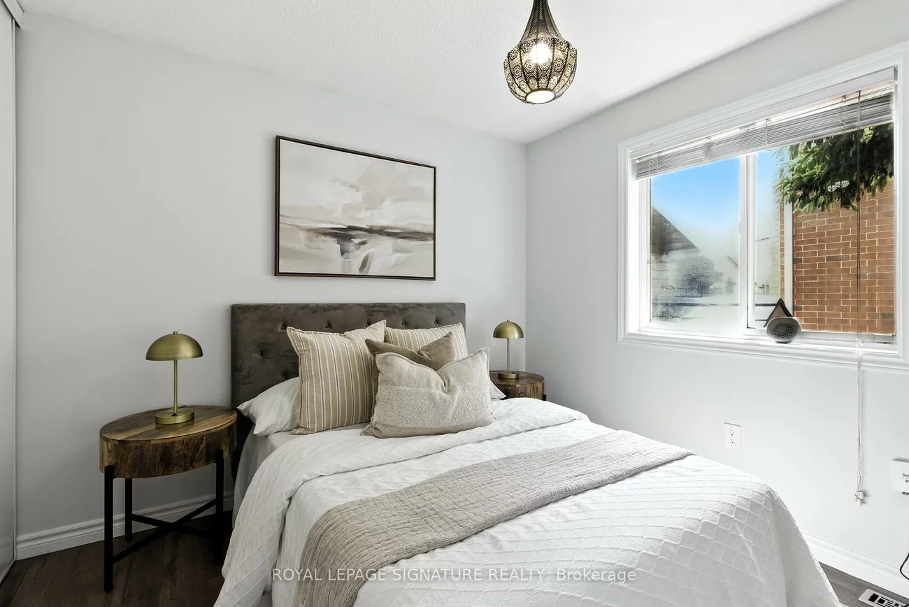 20, Pacific, Little Lake, Barrie