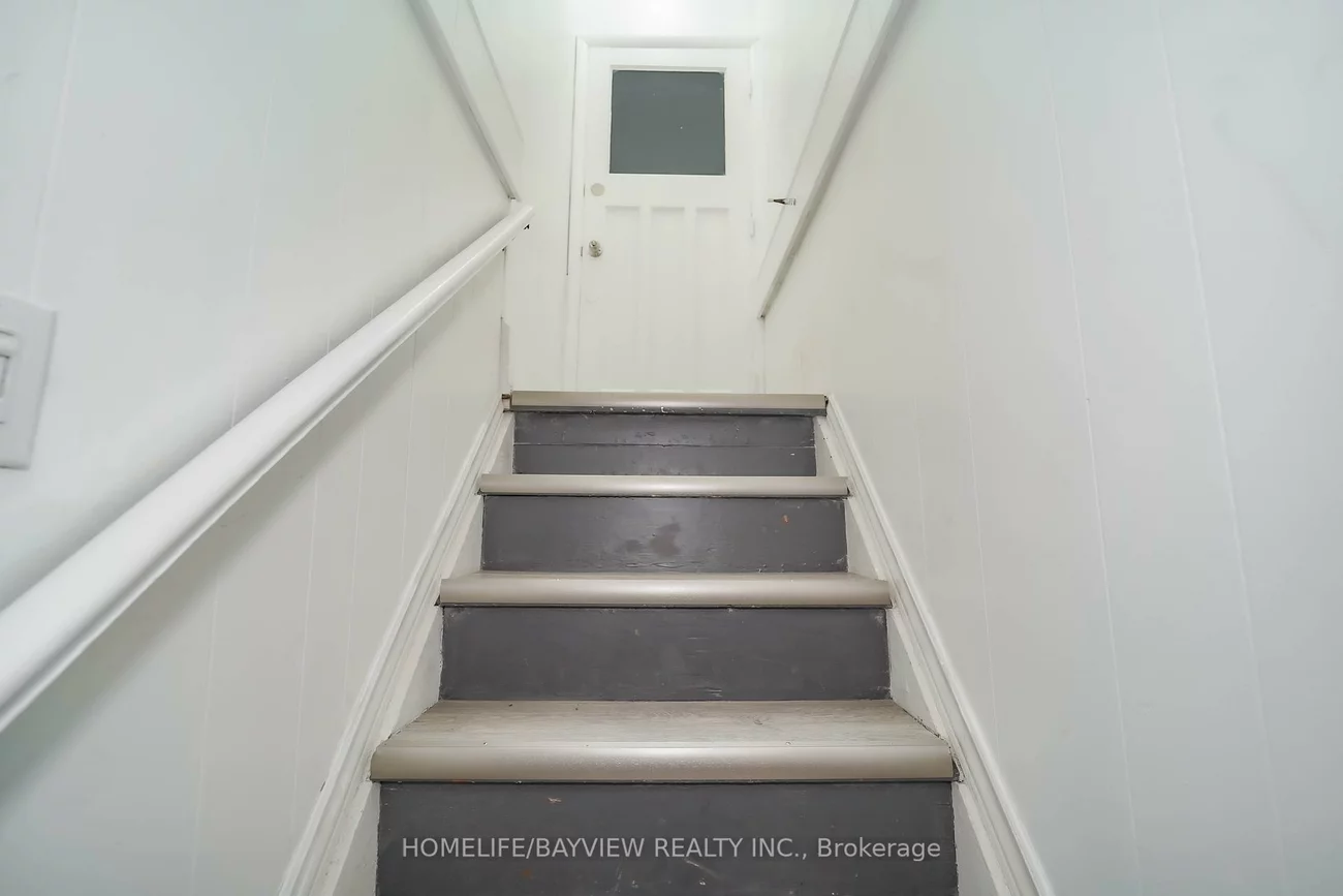 163, Gunn, Wellington, Barrie