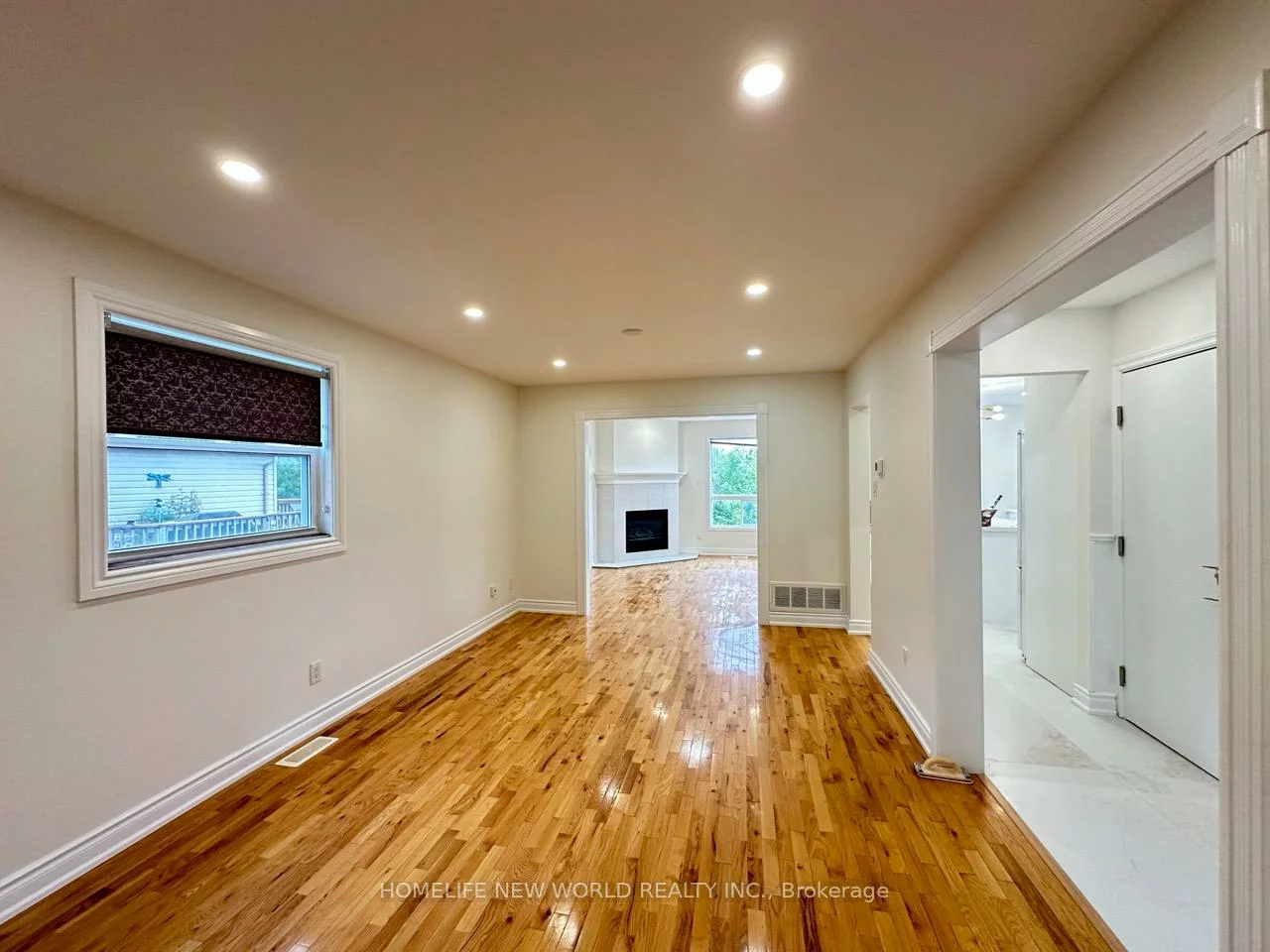28, Lougheed, Holly, Barrie
