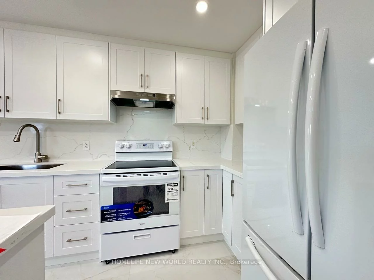 28, Lougheed, Holly, Barrie
