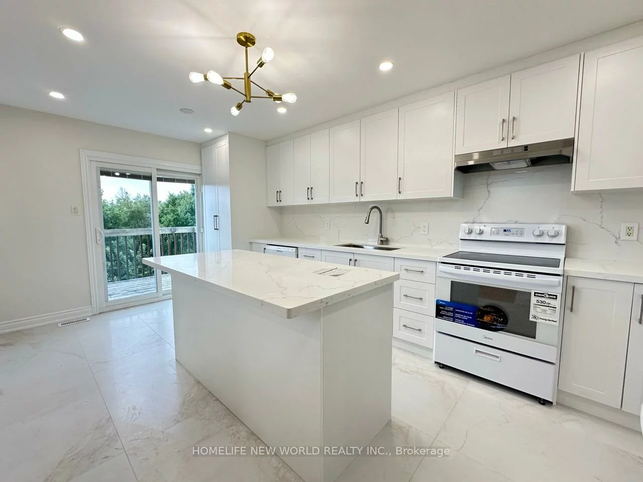 28, Lougheed, Holly, Barrie