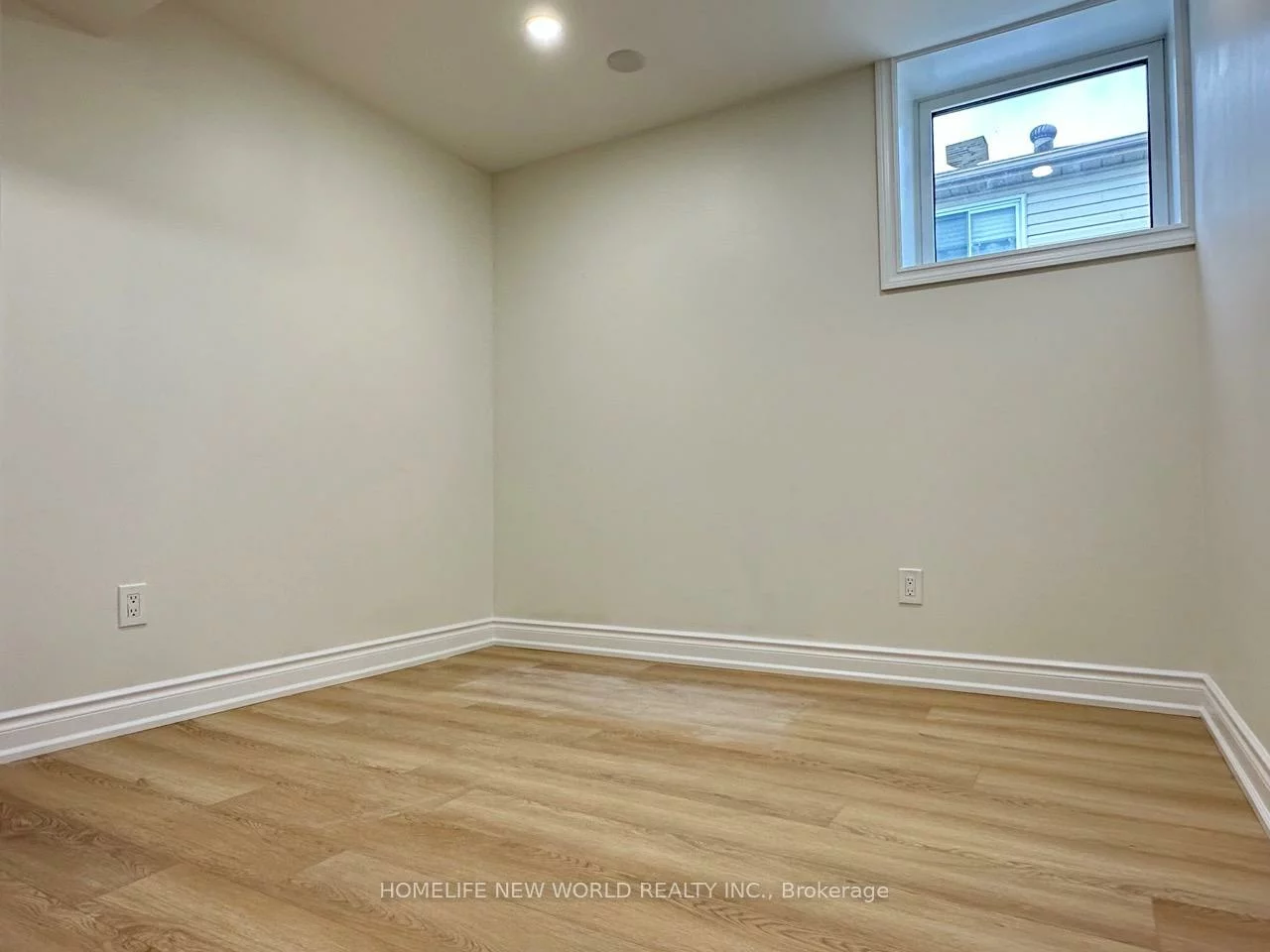 28, Lougheed, Holly, Barrie
