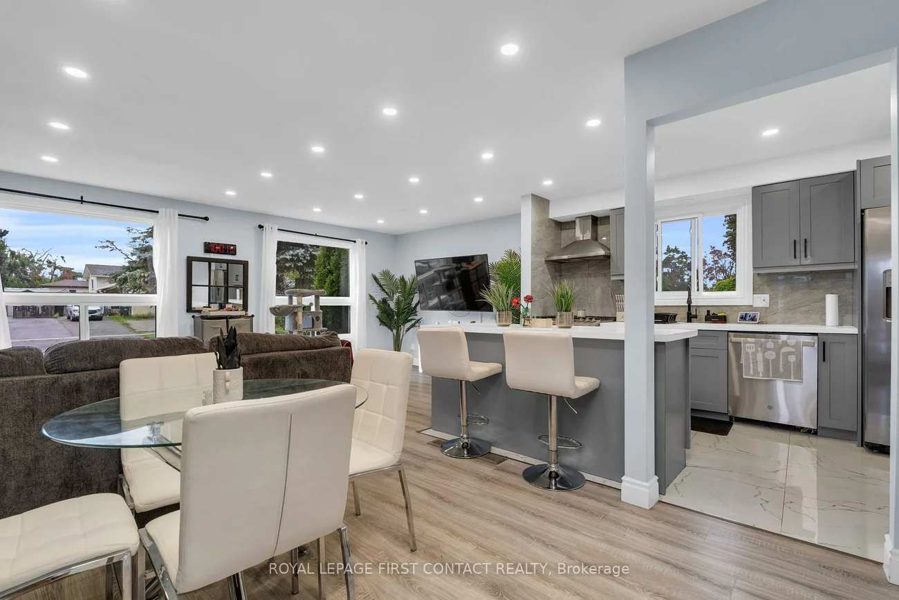 27, Austen, Letitia Heights, Barrie