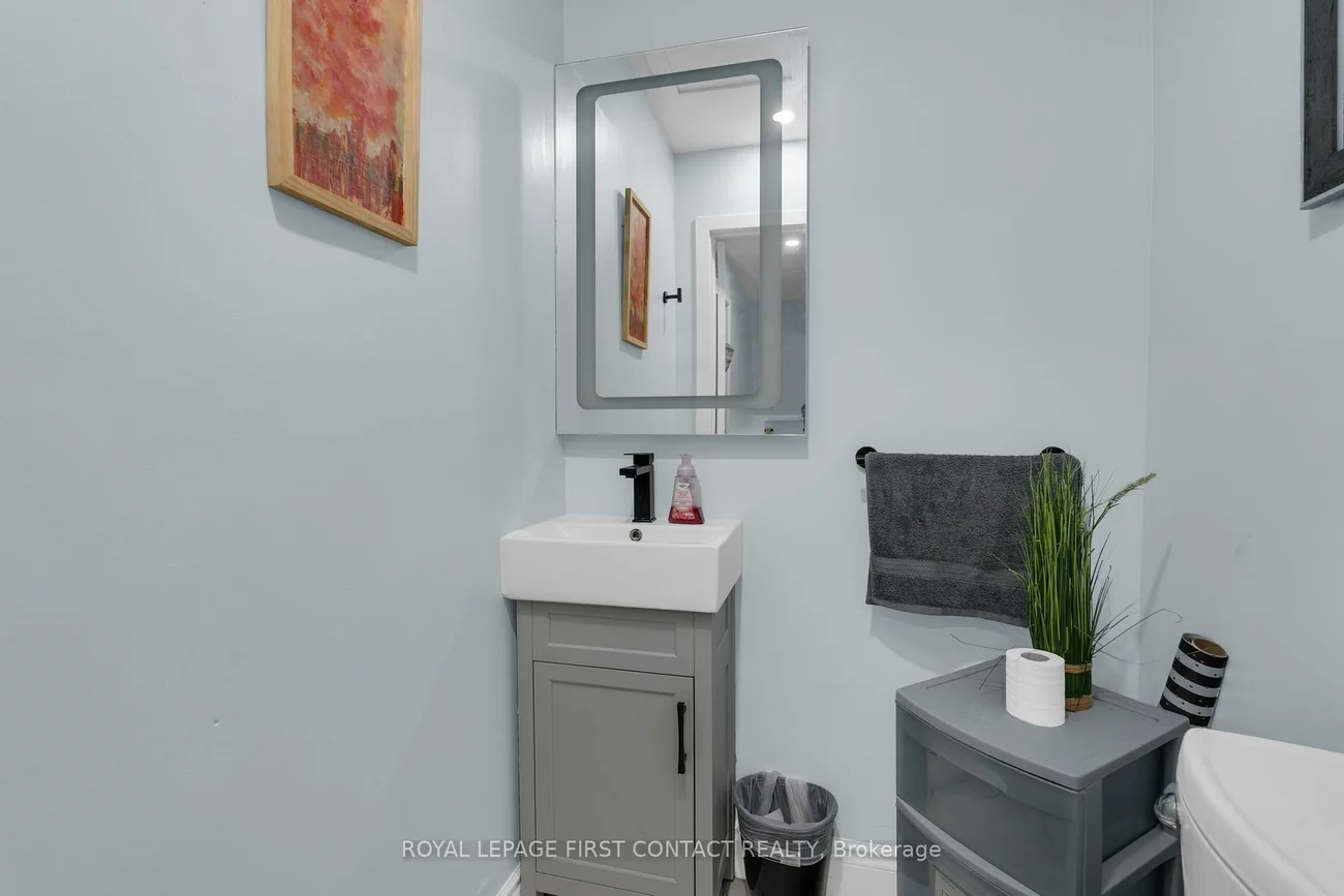 27, Austen, Letitia Heights, Barrie