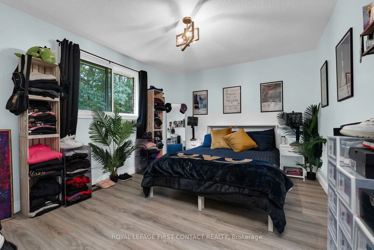 27, Austen, Letitia Heights, Barrie