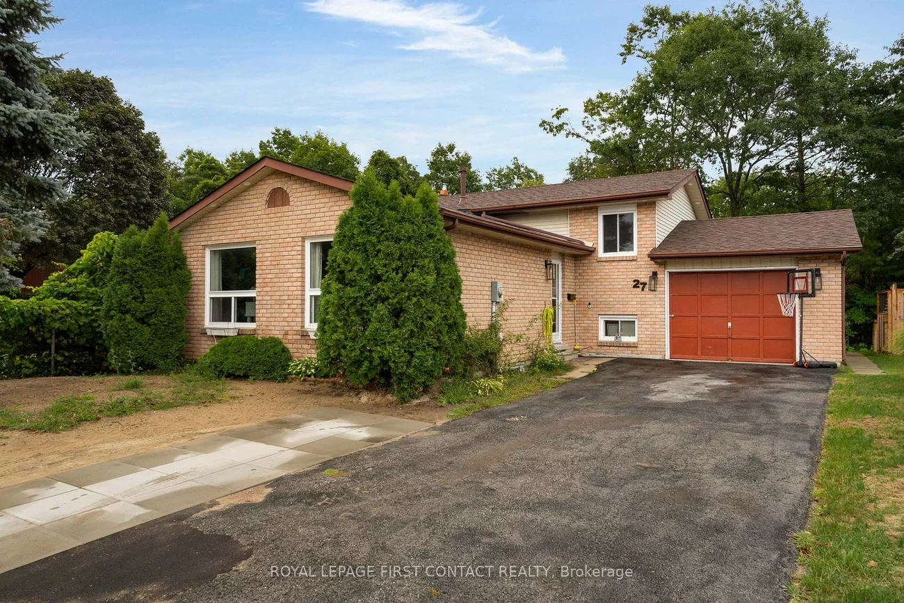 27, Austen, Letitia Heights, Barrie