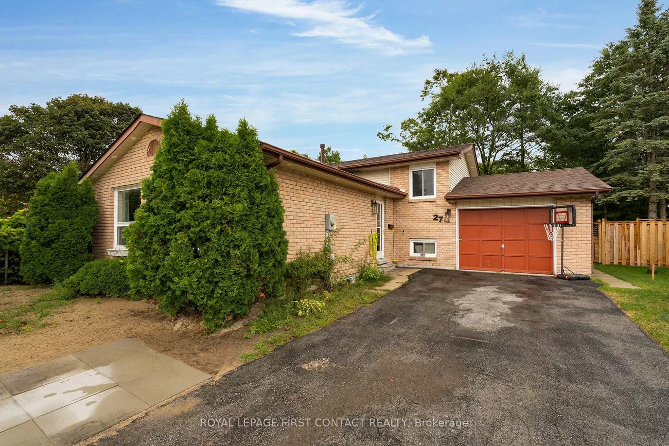 27, Austen, Letitia Heights, Barrie