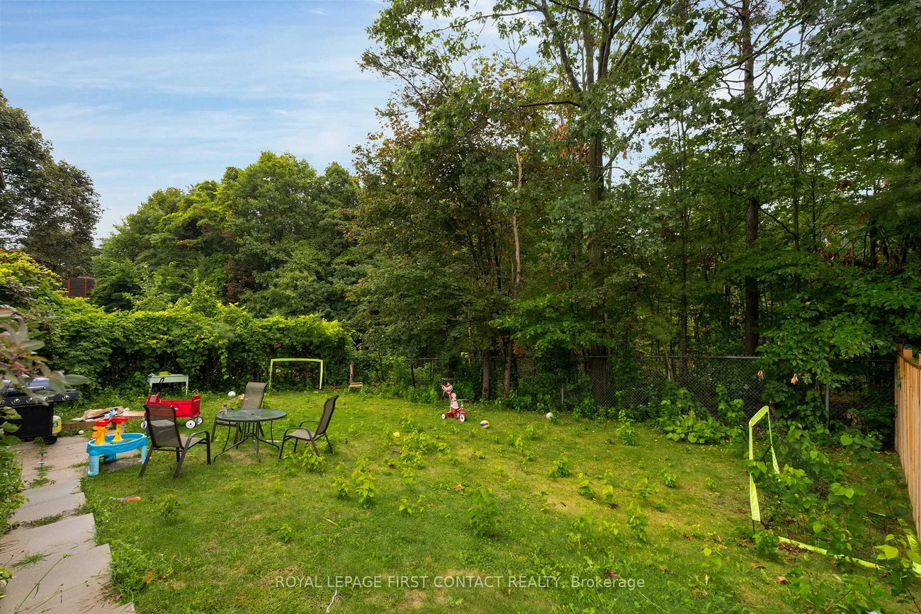 27, Austen, Letitia Heights, Barrie
