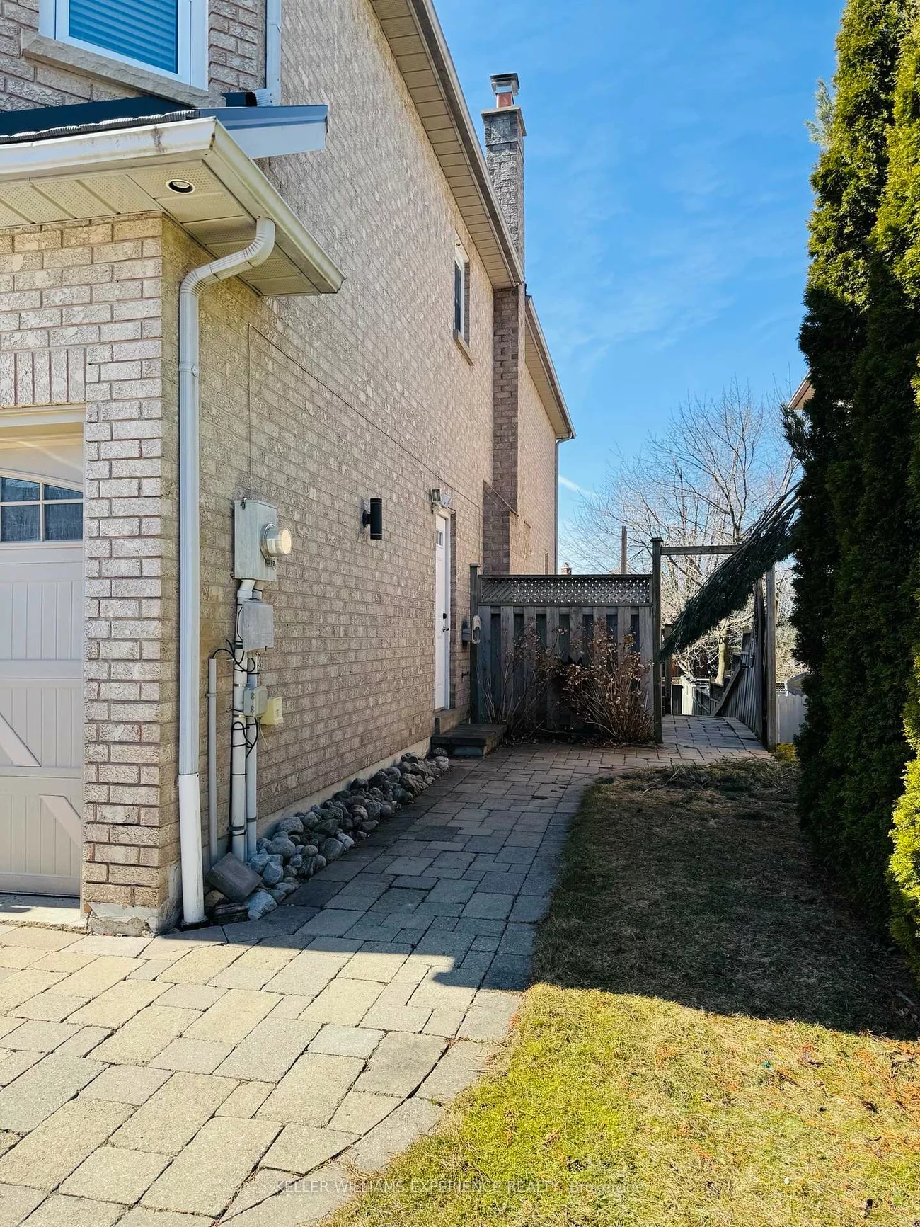 22, Grand Forest, Bayshore, Barrie