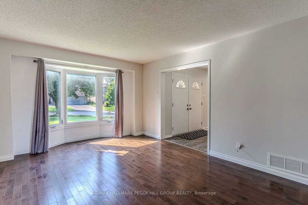 16, Autumn, Allandale Heights, Barrie