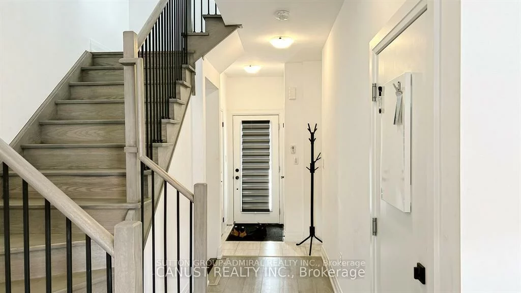 112, Fairlane, Painswick South, Barrie
