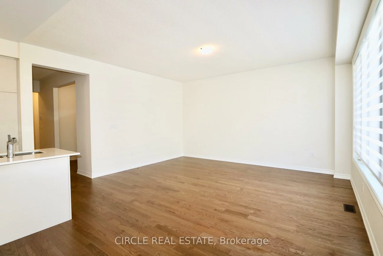 35, Phoenix, Painswick South, Barrie