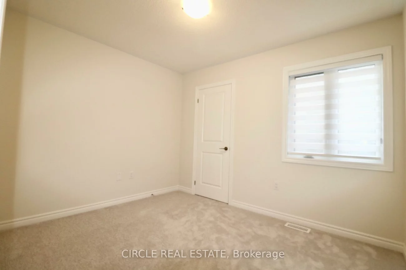 35, Phoenix, Painswick South, Barrie