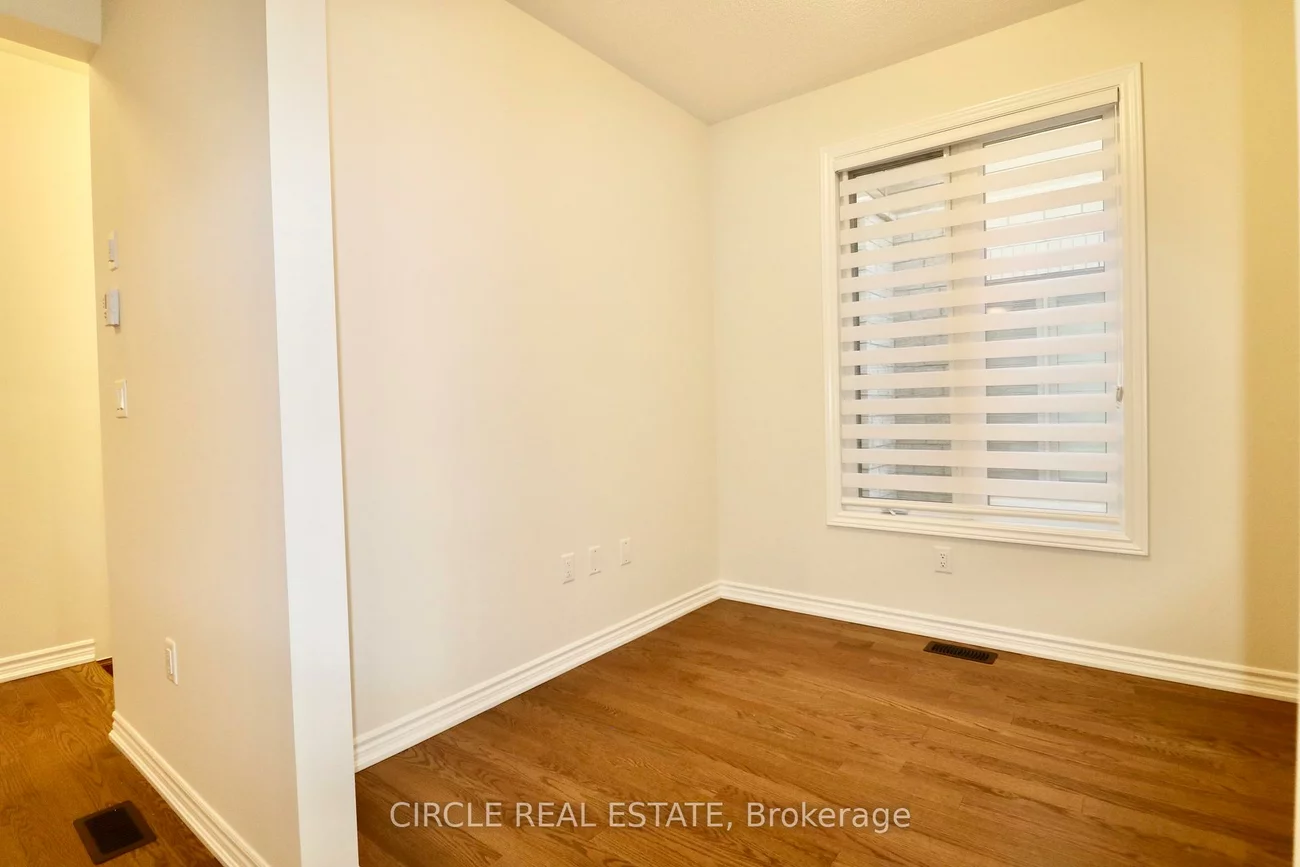 35, Phoenix, Painswick South, Barrie