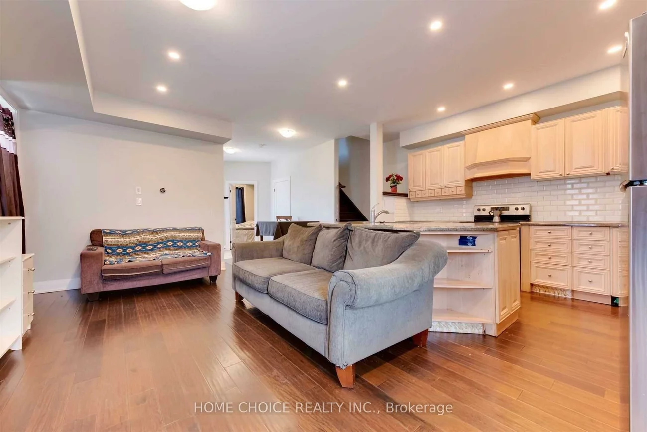 27, Stonehart, East Bayfield, Barrie