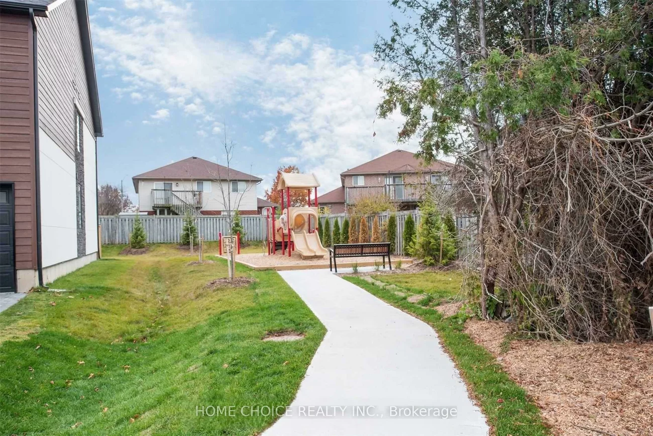 27, Stonehart, East Bayfield, Barrie