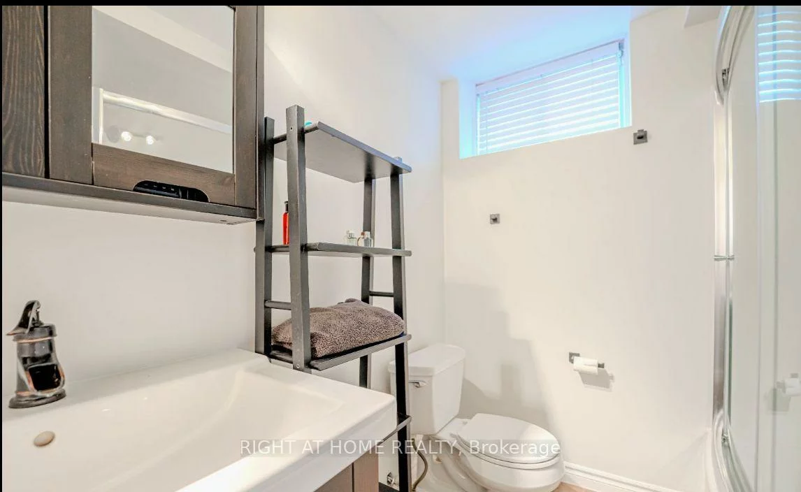 36, Knupp, Edgehill Drive, Barrie