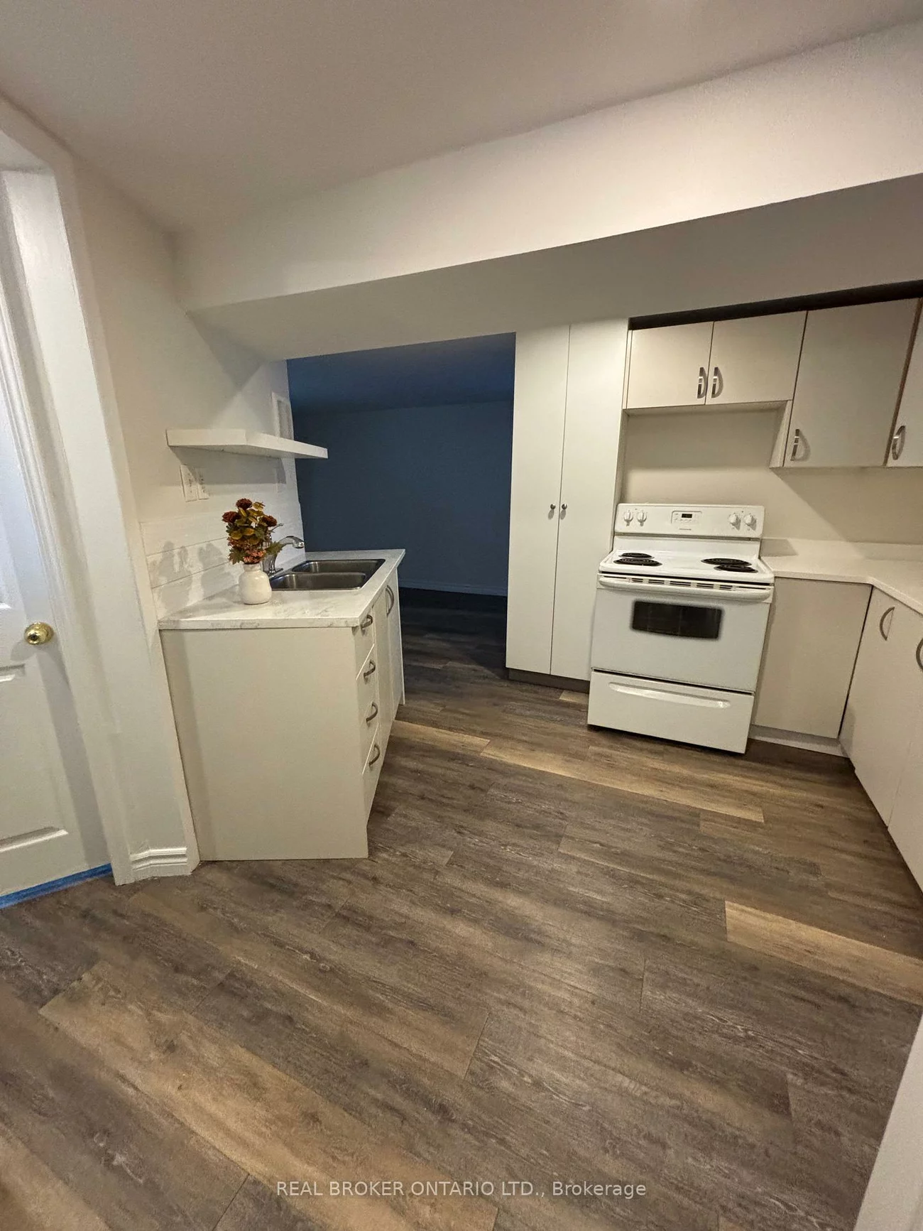 56, Bernick, Grove East, Barrie