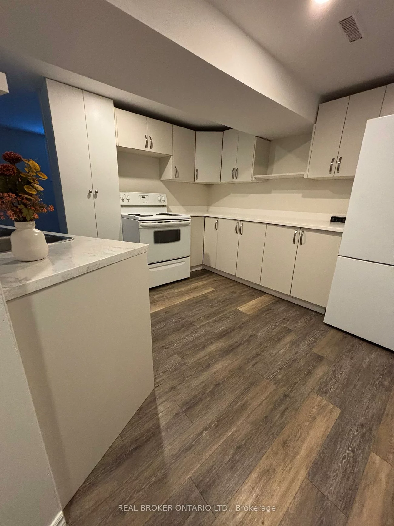 56, Bernick, Grove East, Barrie