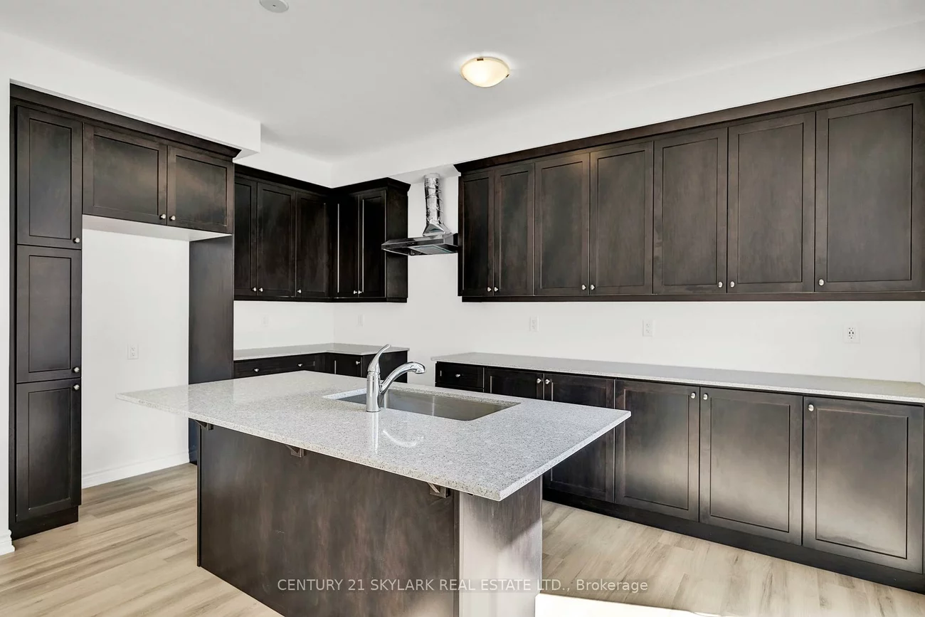 13, Vinewood, Rural Barrie Southeast, Barrie