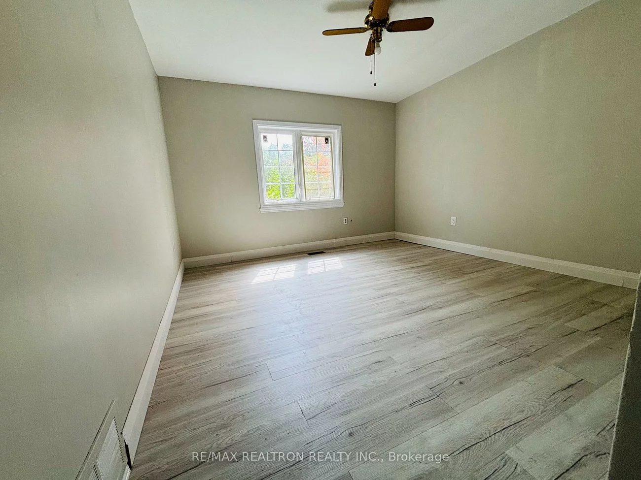 850, Lockhart, Rural Barrie Southeast, Barrie