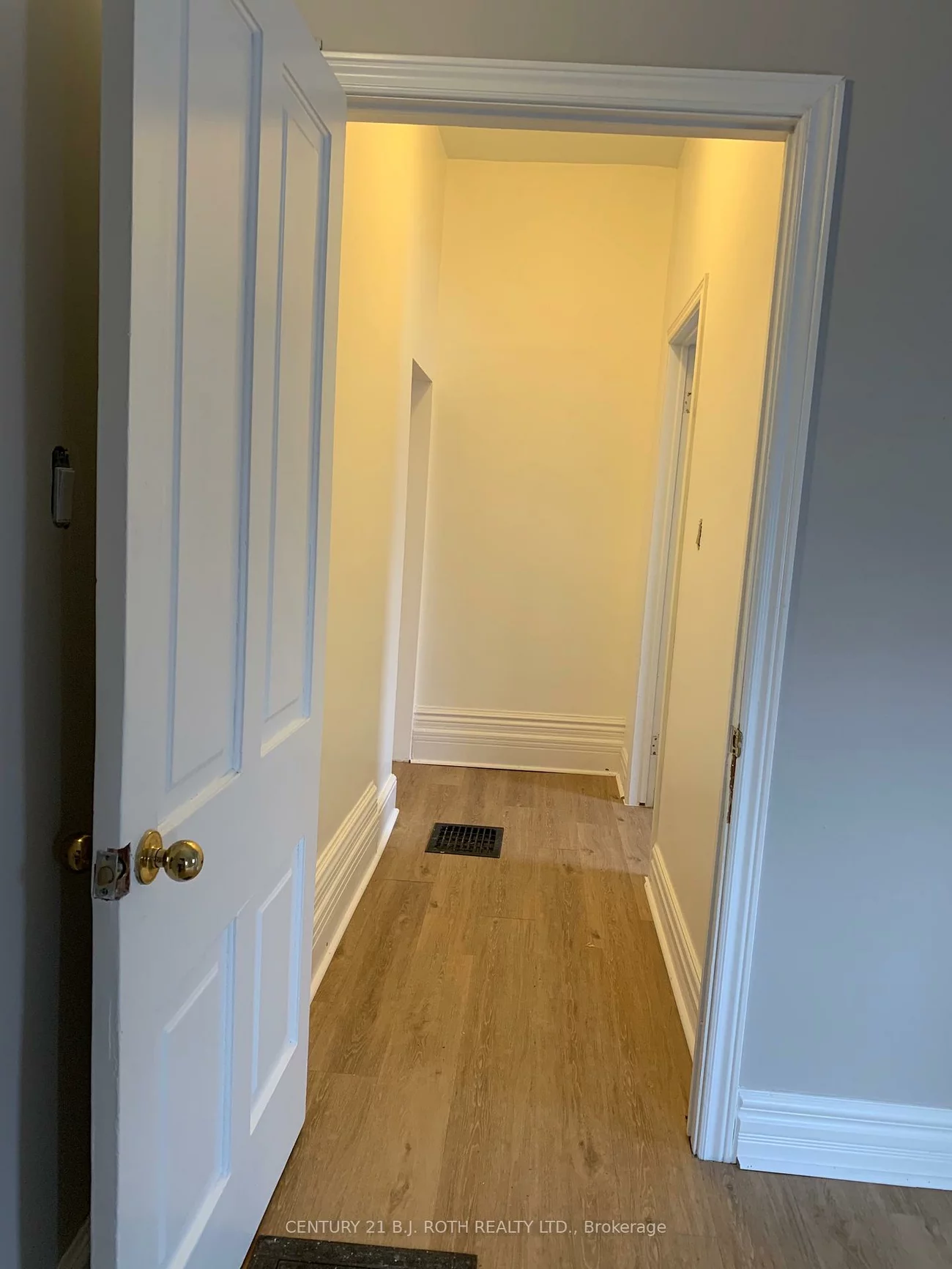 172, Dunlop, Queen's Park, Barrie