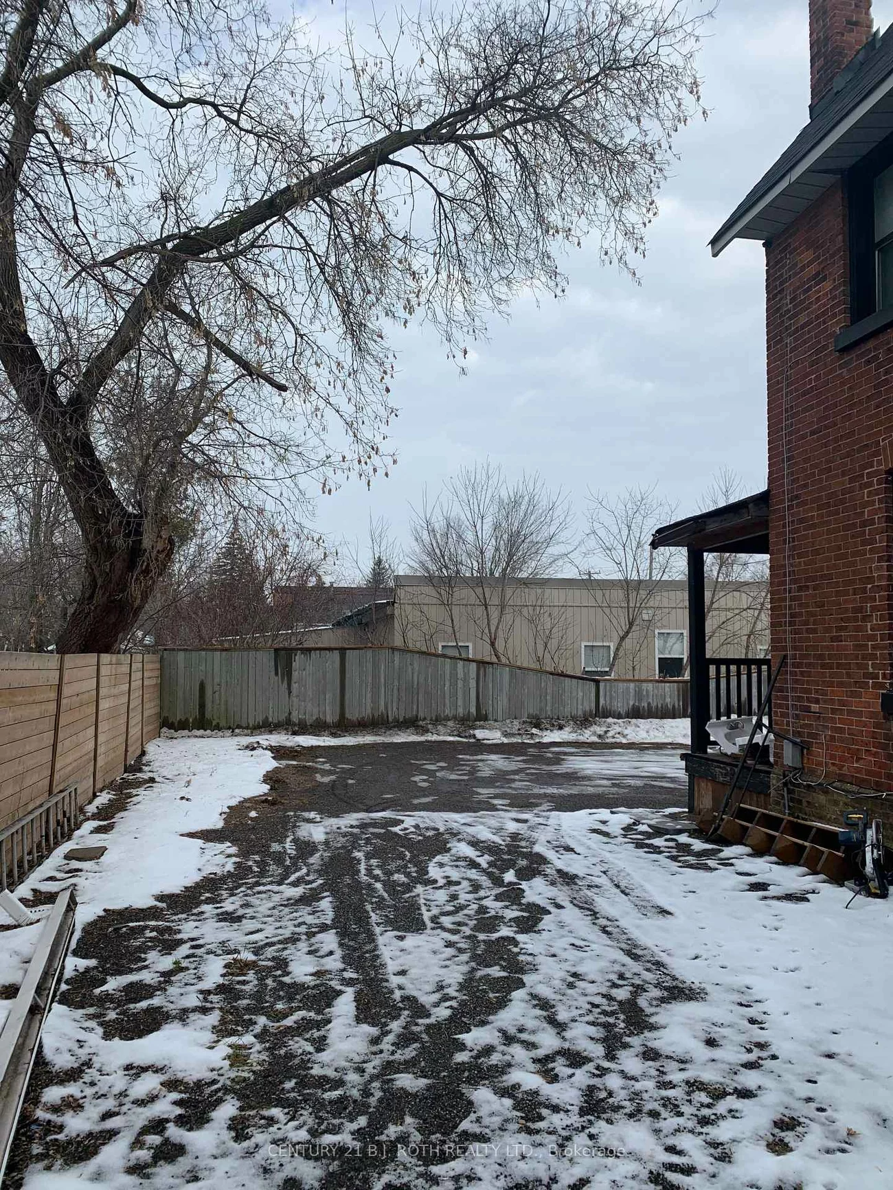 172, Dunlop, Queen's Park, Barrie