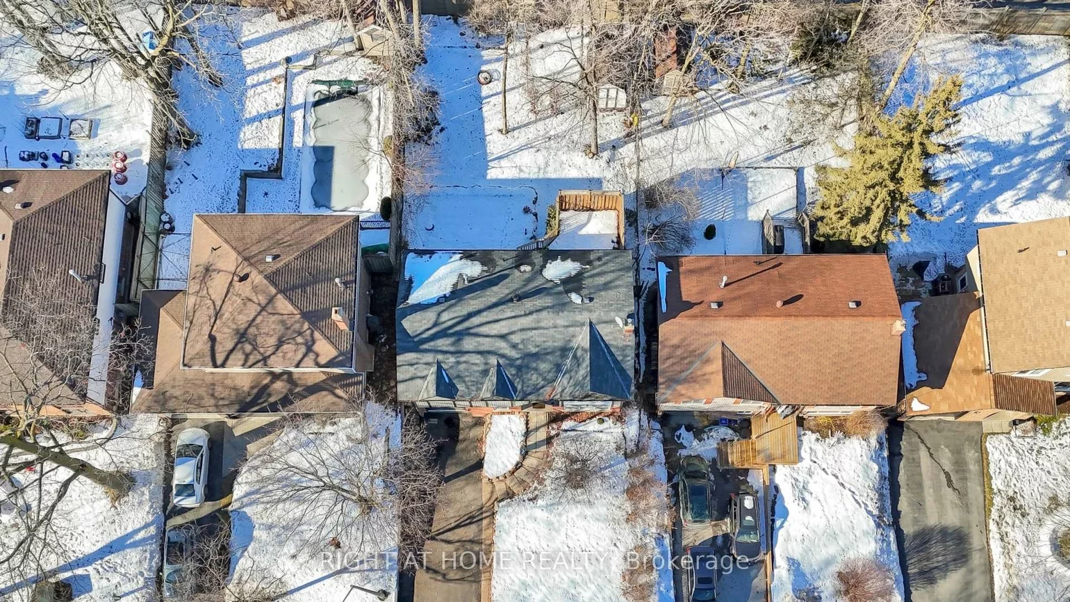 42, Farmingdale, Cundles East, Barrie