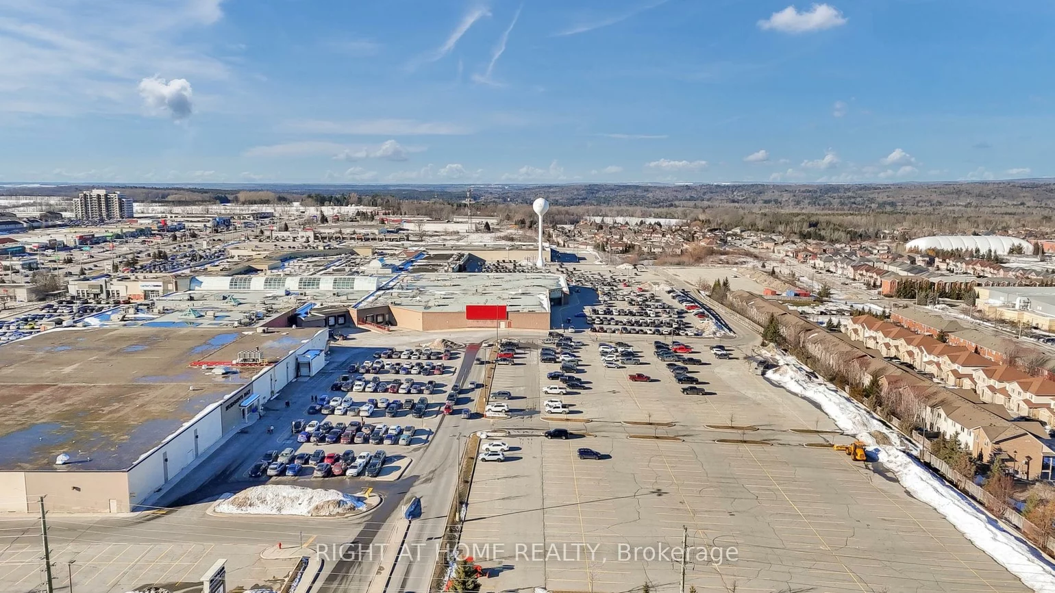 42, Farmingdale, Cundles East, Barrie