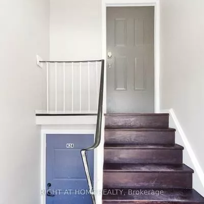 42, Farmingdale, Cundles East, Barrie